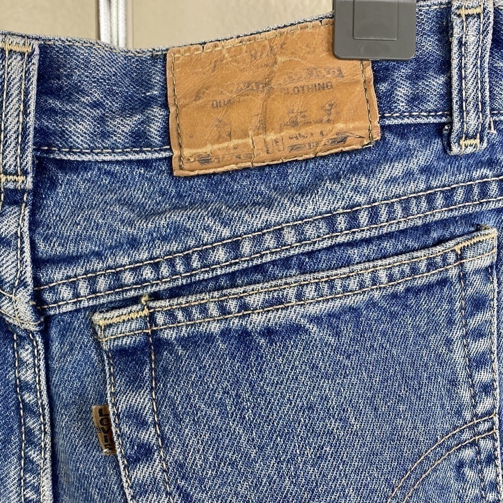 Vintage LEVI'S Women's Light Wash 57902-7206 Jeans USA Made - Picture 14 of 17
